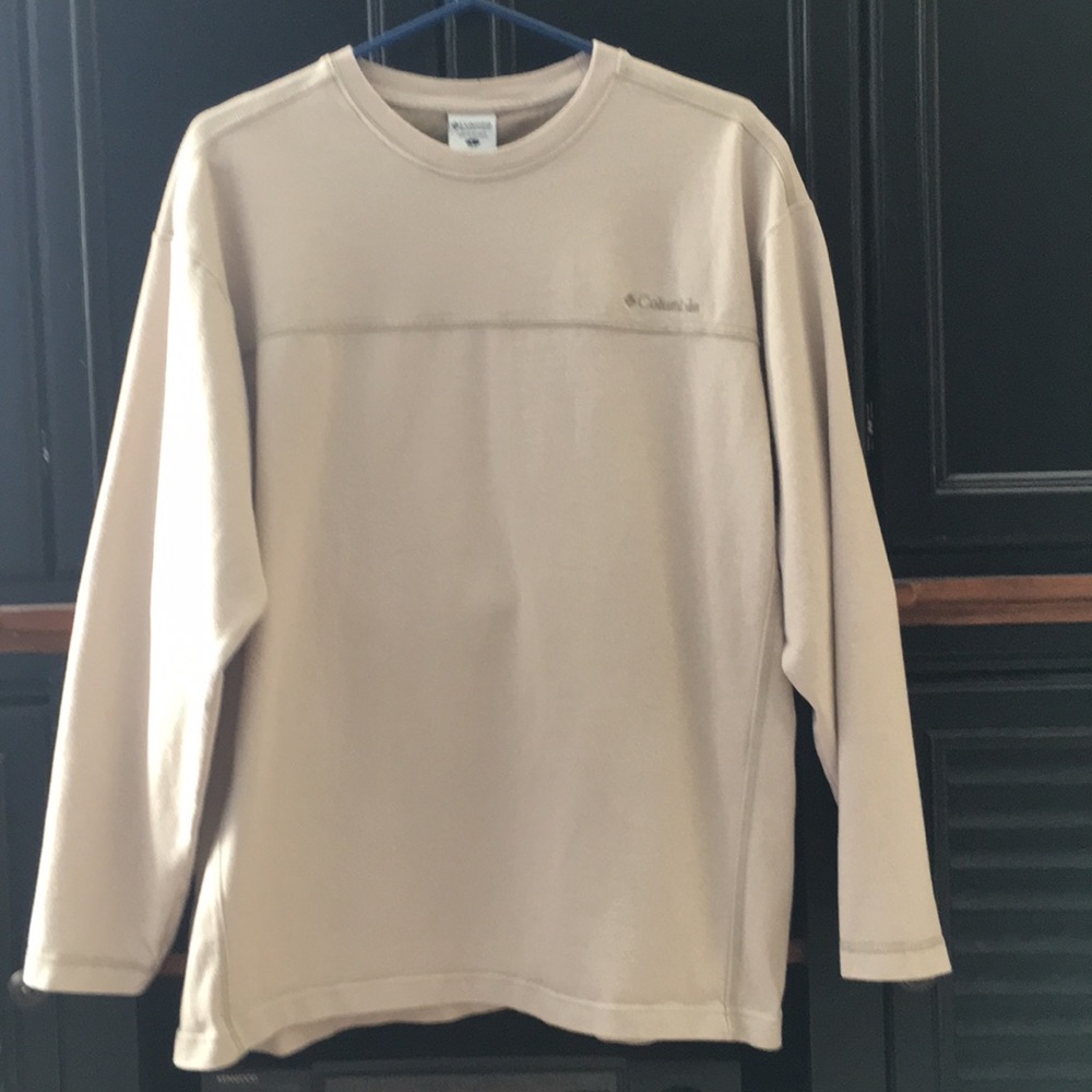 Men’s Columbia Sweatshirt. Large